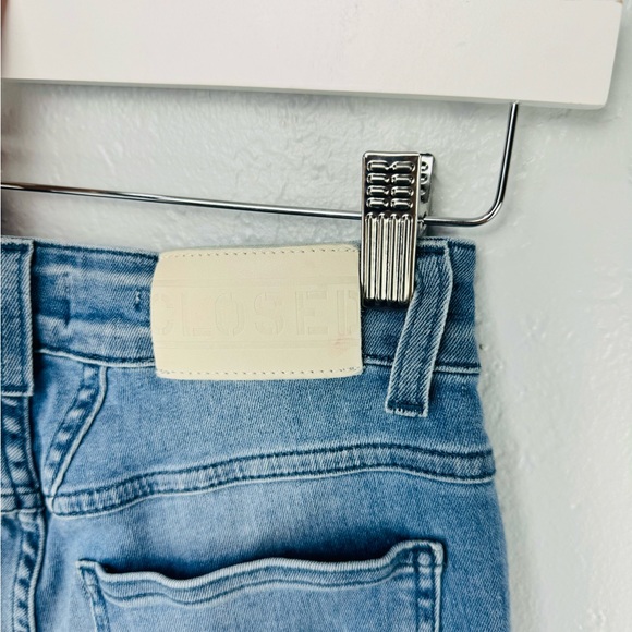 CLOSED Pedal Pusher High Waist Slim Blue Jeans - Picture 6 of 10